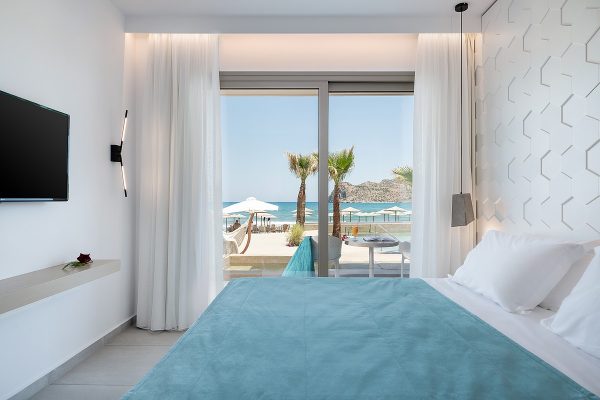 new-heated-plunge-pool (3)